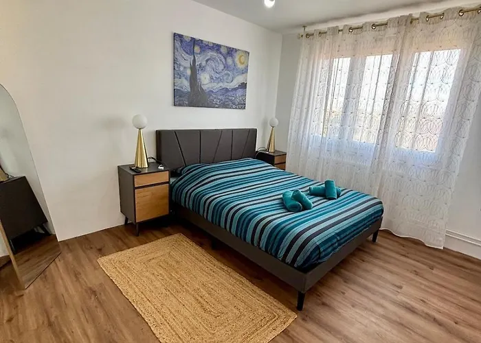 2 Bedrooms, Tram, Secure 公寓 *